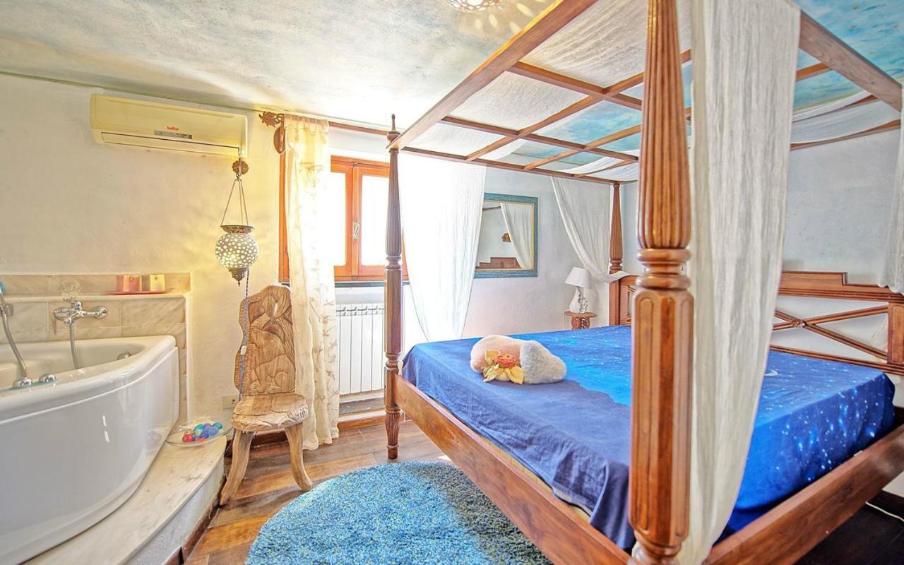 La Casa Fra Gli Ulivi Luxury Apartments With Pool Near Cinque Terre And Tuscany Monte Marcello Luaran gambar
