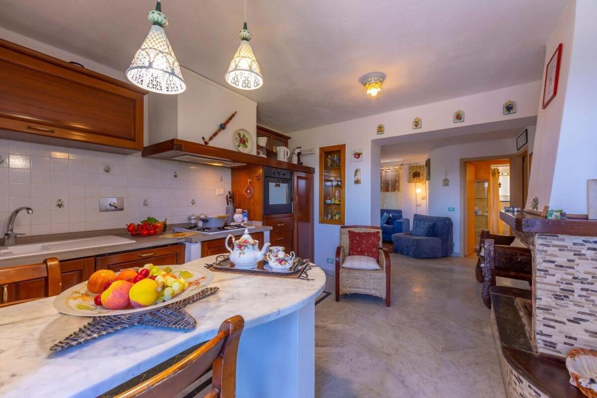 La Casa Fra Gli Ulivi Luxury Apartments With Pool Near Cinque Terre And Tuscany Monte Marcello Luaran gambar