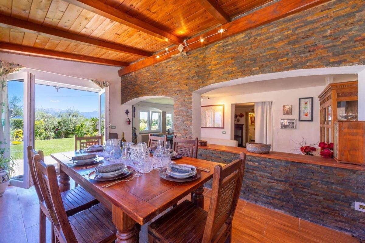 La Casa Fra Gli Ulivi Luxury Apartments With Pool Near Cinque Terre And Tuscany Monte Marcello Luaran gambar